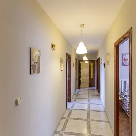 アパート Piso En Casa Montalvo ,
